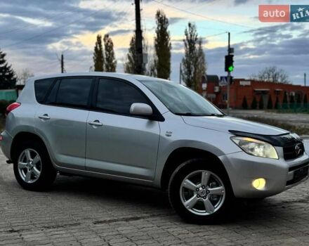 Сірий Тойота РАВ 4, об'ємом двигуна 2.23 л та пробігом 175 тис. км за 9650 $, фото 6 на Automoto.ua