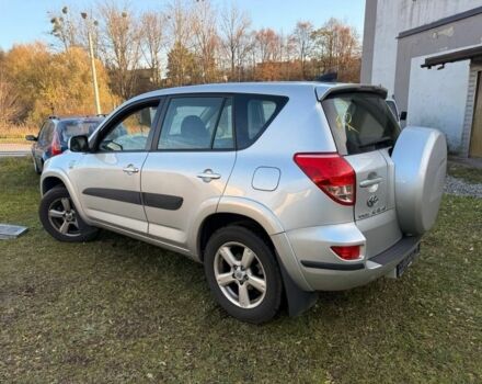 Серый Тойота РАВ 4, объемом двигателя 2.2 л и пробегом 300 тыс. км за 4000 $, фото 5 на Automoto.ua