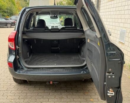 Серый Тойота РАВ 4, объемом двигателя 0 л и пробегом 229 тыс. км за 1909 $, фото 5 на Automoto.ua