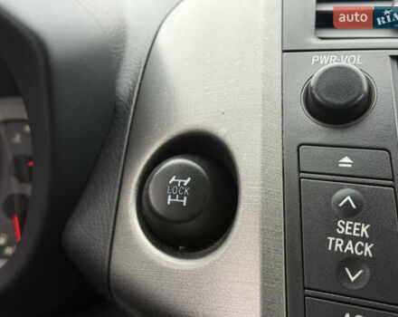 Серый Тойота РАВ 4, объемом двигателя 2.2 л и пробегом 279 тыс. км за 12600 $, фото 25 на Automoto.ua