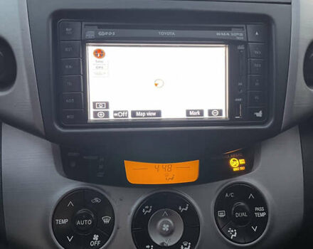 Сірий Тойота РАВ 4, об'ємом двигуна 2.23 л та пробігом 239 тис. км за 9700 $, фото 11 на Automoto.ua