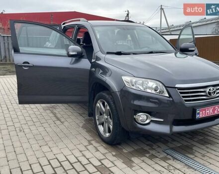 Серый Тойота РАВ 4, объемом двигателя 2.2 л и пробегом 288 тыс. км за 13200 $, фото 36 на Automoto.ua