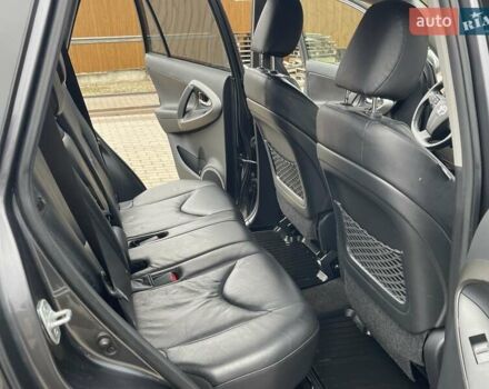 Серый Тойота РАВ 4, объемом двигателя 2.2 л и пробегом 288 тыс. км за 13200 $, фото 31 на Automoto.ua