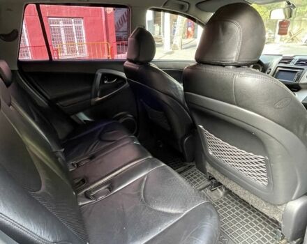 Сірий Тойота РАВ 4, об'ємом двигуна 2.2 л та пробігом 238 тис. км за 9900 $, фото 6 на Automoto.ua