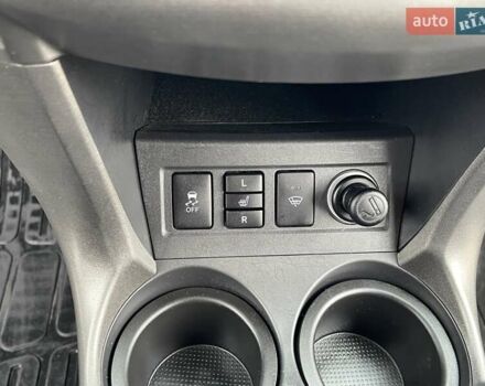 Серый Тойота РАВ 4, объемом двигателя 2.2 л и пробегом 288 тыс. км за 13200 $, фото 14 на Automoto.ua