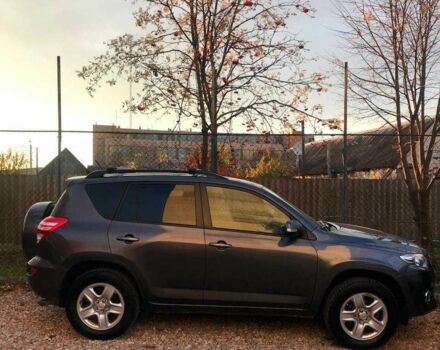 Серый Тойота РАВ 4, объемом двигателя 2.2 л и пробегом 240 тыс. км за 12300 $, фото 4 на Automoto.ua