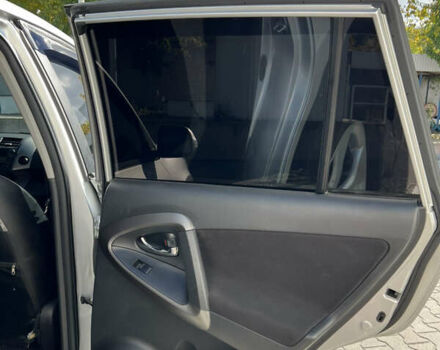 Серый Тойота РАВ 4, объемом двигателя 2.2 л и пробегом 291 тыс. км за 10699 $, фото 18 на Automoto.ua