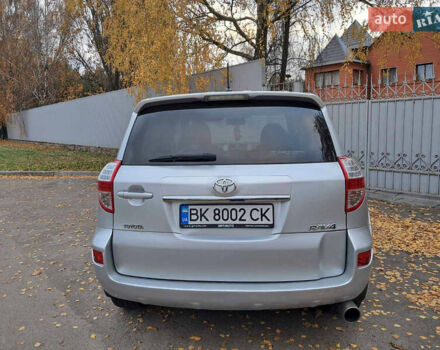 Серый Тойота РАВ 4, объемом двигателя 2.23 л и пробегом 277 тыс. км за 12800 $, фото 3 на Automoto.ua