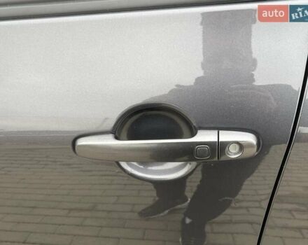 Серый Тойота РАВ 4, объемом двигателя 2.2 л и пробегом 288 тыс. км за 13200 $, фото 7 на Automoto.ua