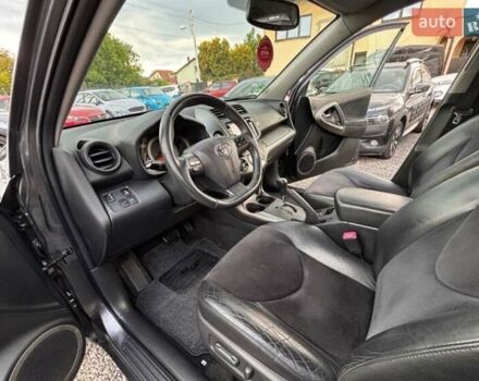 Сірий Тойота РАВ 4, об'ємом двигуна 2 л та пробігом 137 тис. км за 7700 $, фото 14 на Automoto.ua