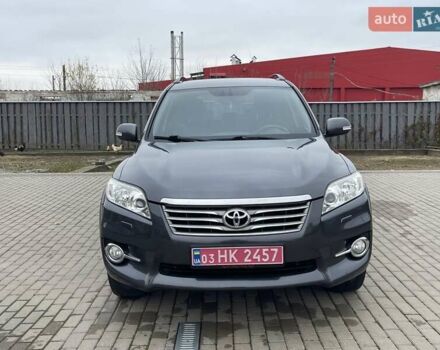 Серый Тойота РАВ 4, объемом двигателя 2.2 л и пробегом 288 тыс. км за 13200 $, фото 1 на Automoto.ua