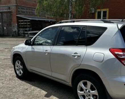 Сірий Тойота РАВ 4, об'ємом двигуна 2 л та пробігом 274 тис. км за 11400 $, фото 7 на Automoto.ua