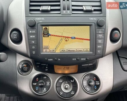 Серый Тойота РАВ 4, объемом двигателя 2.2 л и пробегом 288 тыс. км за 13200 $, фото 16 на Automoto.ua