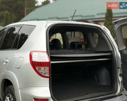 Серый Тойота РАВ 4, объемом двигателя 2.2 л и пробегом 279 тыс. км за 12600 $, фото 22 на Automoto.ua