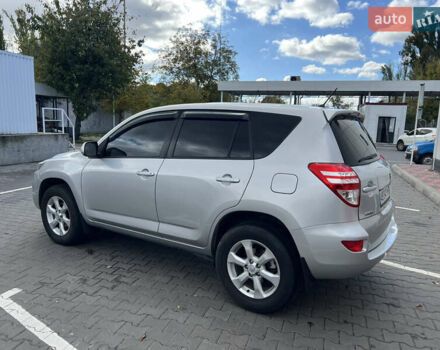 Серый Тойота РАВ 4, объемом двигателя 2.2 л и пробегом 291 тыс. км за 10699 $, фото 5 на Automoto.ua