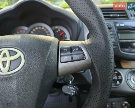 Сірий Тойота РАВ 4, об'ємом двигуна 2.23 л та пробігом 270 тис. км за 11700 $, фото 24 на Automoto.ua