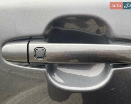 Серый Тойота РАВ 4, объемом двигателя 2.2 л и пробегом 288 тыс. км за 13200 $, фото 29 на Automoto.ua