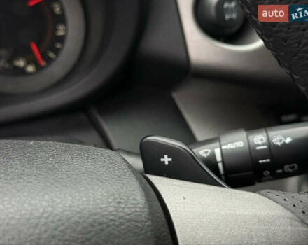 Серый Тойота РАВ 4, объемом двигателя 2.2 л и пробегом 279 тыс. км за 12600 $, фото 30 на Automoto.ua