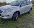 Серый Тойота РАВ 4, объемом двигателя 2.2 л и пробегом 258 тыс. км за 11700 $, фото 8 на Automoto.ua