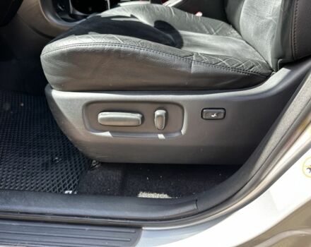 Сірий Тойота РАВ 4, об'ємом двигуна 2 л та пробігом 274 тис. км за 11400 $, фото 14 на Automoto.ua