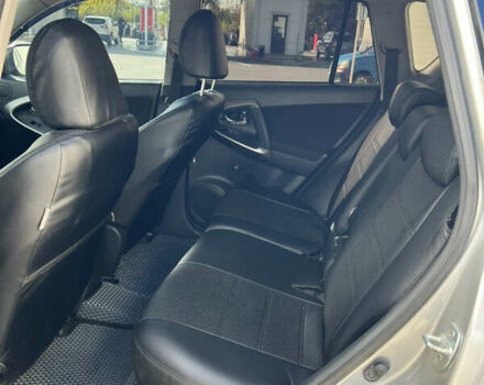 Серый Тойота РАВ 4, объемом двигателя 2.2 л и пробегом 291 тыс. км за 10699 $, фото 17 на Automoto.ua