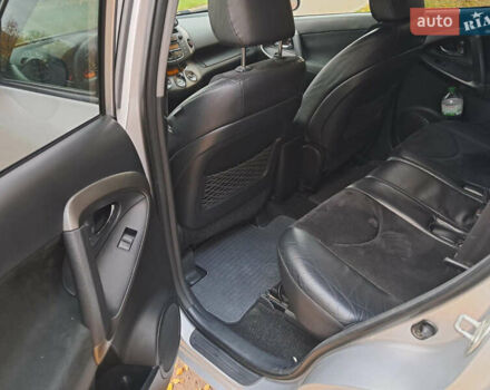 Серый Тойота РАВ 4, объемом двигателя 2.23 л и пробегом 277 тыс. км за 12800 $, фото 20 на Automoto.ua