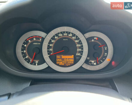 Серый Тойота РАВ 4, объемом двигателя 2.2 л и пробегом 291 тыс. км за 10699 $, фото 29 на Automoto.ua