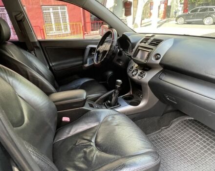 Сірий Тойота РАВ 4, об'ємом двигуна 2.2 л та пробігом 238 тис. км за 9900 $, фото 7 на Automoto.ua