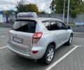 Сірий Тойота РАВ 4, об'ємом двигуна 2.2 л та пробігом 290 тис. км за 9999 $, фото 3 на Automoto.ua