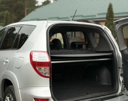 Серый Тойота РАВ 4, объемом двигателя 2.2 л и пробегом 279 тыс. км за 12600 $, фото 14 на Automoto.ua