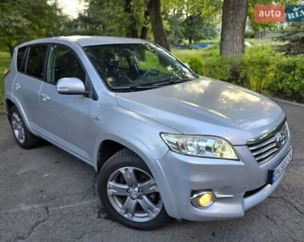 Сірий Тойота РАВ 4, об'ємом двигуна 2.23 л та пробігом 270 тис. км за 11700 $, фото 1 на Automoto.ua