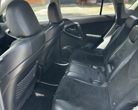 Сірий Тойота РАВ 4, об'ємом двигуна 2 л та пробігом 274 тис. км за 11400 $, фото 12 на Automoto.ua