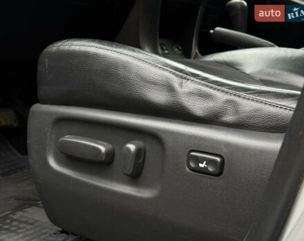Серый Тойота РАВ 4, объемом двигателя 2.2 л и пробегом 279 тыс. км за 12600 $, фото 18 на Automoto.ua