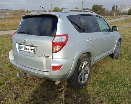 Серый Тойота РАВ 4, объемом двигателя 2.2 л и пробегом 258 тыс. км за 11700 $, фото 3 на Automoto.ua
