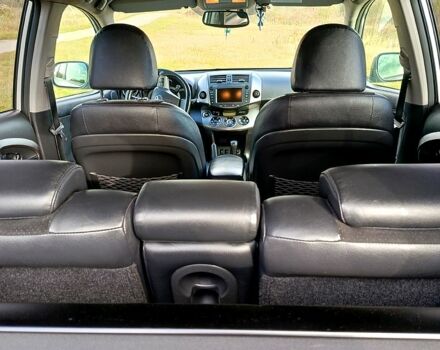 Серый Тойота РАВ 4, объемом двигателя 2.2 л и пробегом 258 тыс. км за 11800 $, фото 12 на Automoto.ua