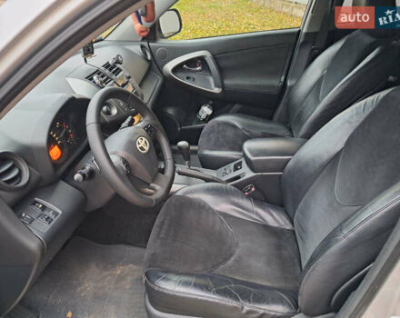 Серый Тойота РАВ 4, объемом двигателя 2.23 л и пробегом 277 тыс. км за 12800 $, фото 21 на Automoto.ua