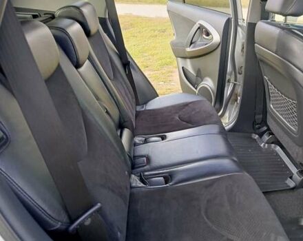 Серый Тойота РАВ 4, объемом двигателя 2.2 л и пробегом 258 тыс. км за 11700 $, фото 13 на Automoto.ua