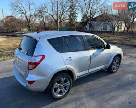 Сірий Тойота РАВ 4, об'ємом двигуна 2.23 л та пробігом 190 тис. км за 14300 $, фото 4 на Automoto.ua