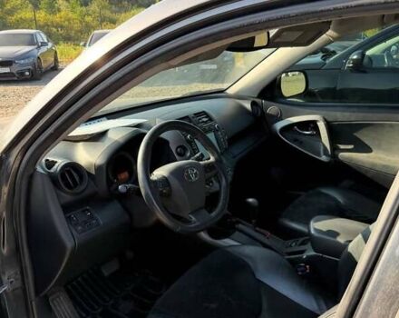 Серый Тойота РАВ 4, объемом двигателя 1.99 л и пробегом 130 тыс. км за 14700 $, фото 6 на Automoto.ua