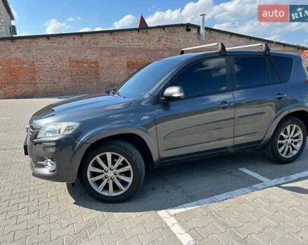 Серый Тойота РАВ 4, объемом двигателя 2.23 л и пробегом 215 тыс. км за 13799 $, фото 22 на Automoto.ua