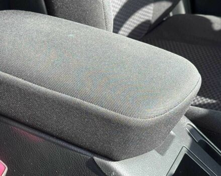 Серый Тойота РАВ 4, объемом двигателя 2 л и пробегом 161 тыс. км за 12799 $, фото 22 на Automoto.ua