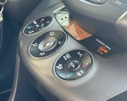 Серый Тойота РАВ 4, объемом двигателя 2 л и пробегом 161 тыс. км за 12799 $, фото 19 на Automoto.ua