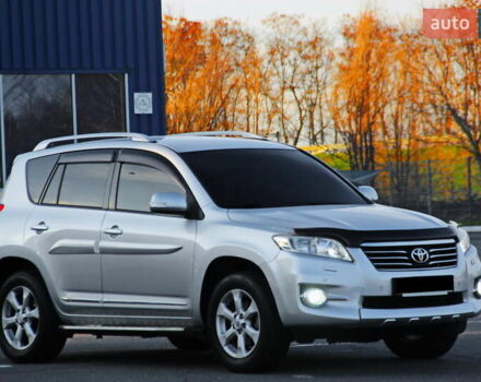 Серый Тойота РАВ 4, объемом двигателя 2 л и пробегом 142 тыс. км за 13200 $, фото 2 на Automoto.ua