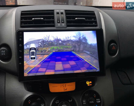 Сірий Тойота РАВ 4, об'ємом двигуна 2 л та пробігом 101 тис. км за 8500 $, фото 7 на Automoto.ua