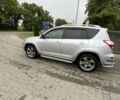 Серый Тойота РАВ 4, объемом двигателя 2 л и пробегом 125 тыс. км за 15000 $, фото 1 на Automoto.ua