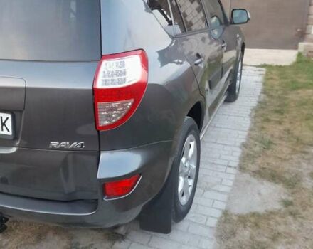 Сірий Тойота РАВ 4, об'ємом двигуна 2.23 л та пробігом 268 тис. км за 13700 $, фото 8 на Automoto.ua