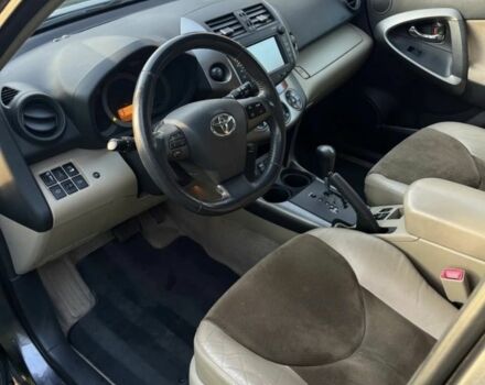 Серый Тойота РАВ 4, объемом двигателя 0 л и пробегом 198 тыс. км за 5500 $, фото 6 на Automoto.ua