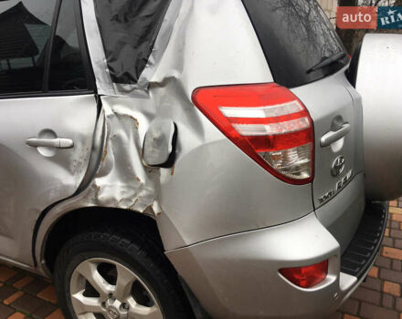 Сірий Тойота РАВ 4, об'ємом двигуна 2 л та пробігом 101 тис. км за 8500 $, фото 18 на Automoto.ua