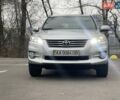 Сірий Тойота РАВ 4, об'ємом двигуна 2 л та пробігом 232 тис. км за 12900 $, фото 2 на Automoto.ua