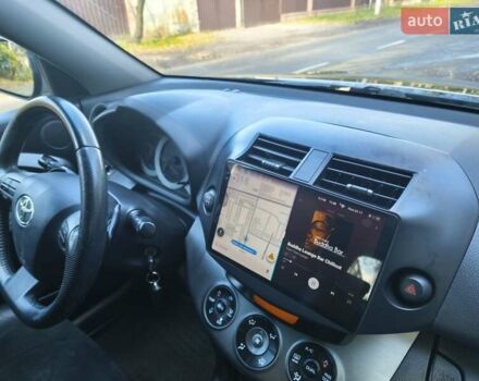 Сірий Тойота РАВ 4, об'ємом двигуна 2 л та пробігом 185 тис. км за 12500 $, фото 11 на Automoto.ua